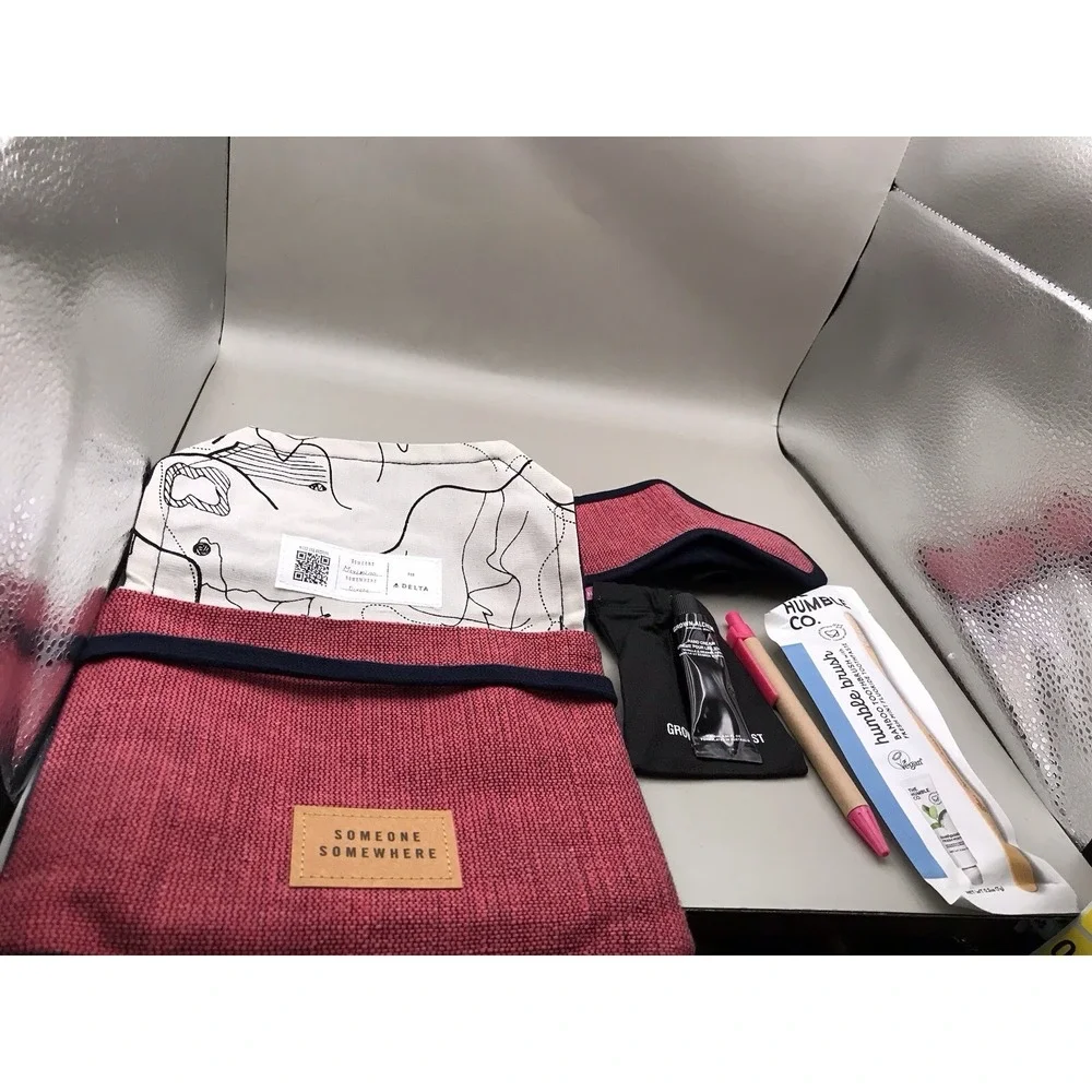 Delta Airlines Amenities Kit‎ Never Used Someone Somewhere 6